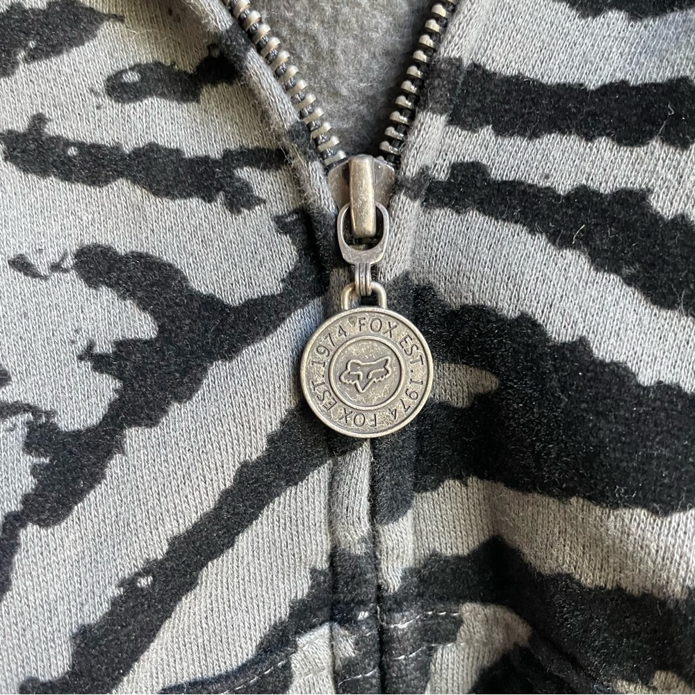 Fox racing Women's Zebra Pattern Hoodie - Black and Gray size M - Picture 3 of 10